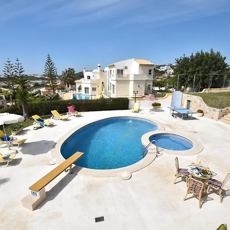Atlantida Vila *